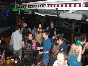 Calido Pub & Restaurant